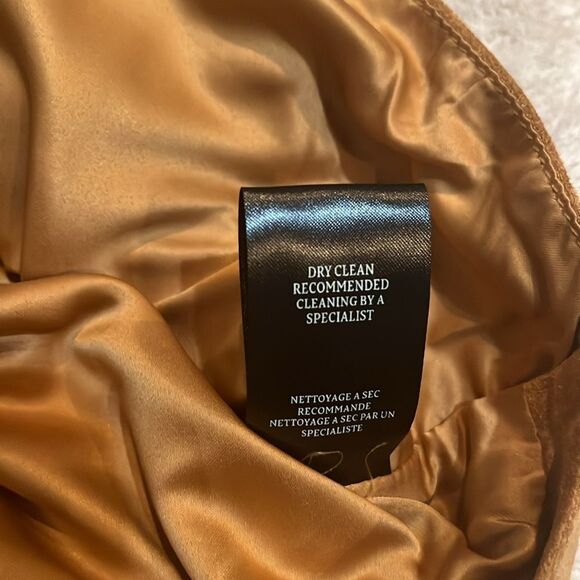 NWT BlankNYC faux suede Carmel mini skirt. Size 25 - Picture 5 of 7